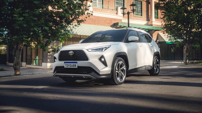 el toyota yaris cross fue presentado en autosiglo la plata y ya se puede hacer el test drive