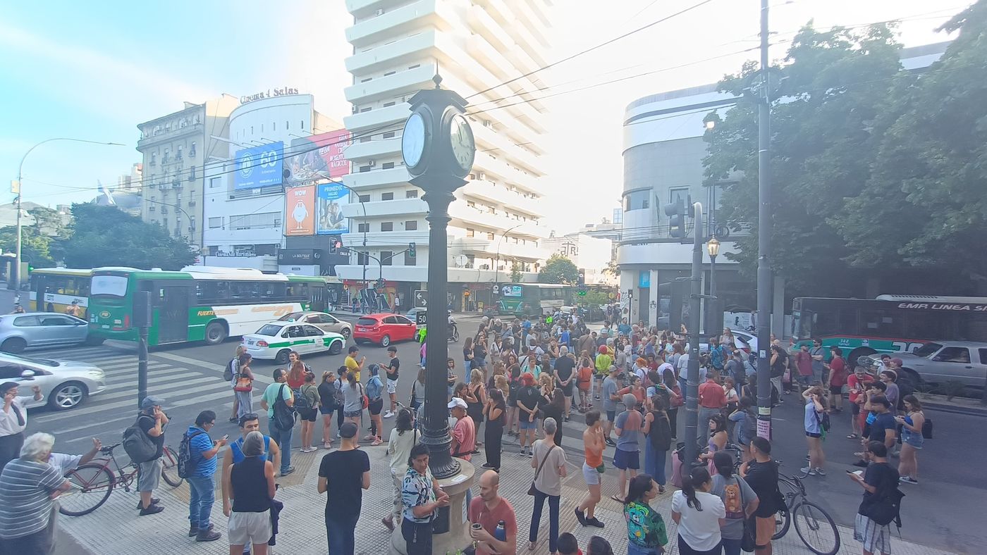 La Plata es una de las primeras ciudades del país que se organizó para protestar contra la medida