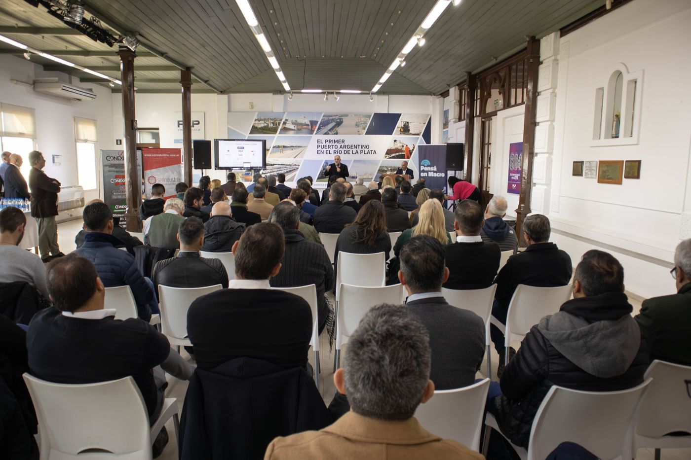 Jornada en el Puerto La Plata.jpeg