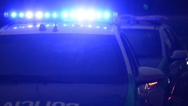 allanaron una cochera en la plata y secuestraron drogas ocultas en un auto