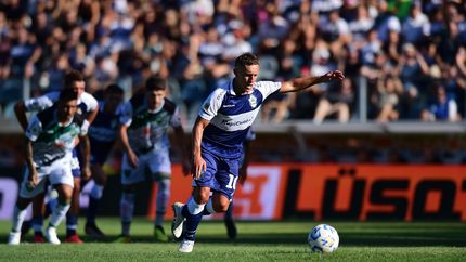 Así fue el penal que Pablo De Blasis cambió por gol para el Lobo