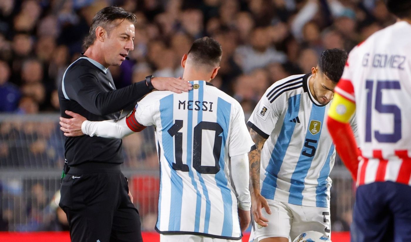 Los paraguayos no podrán llevar la camiseta de Lionel Messi ni la de ningún otro jugador argentino.