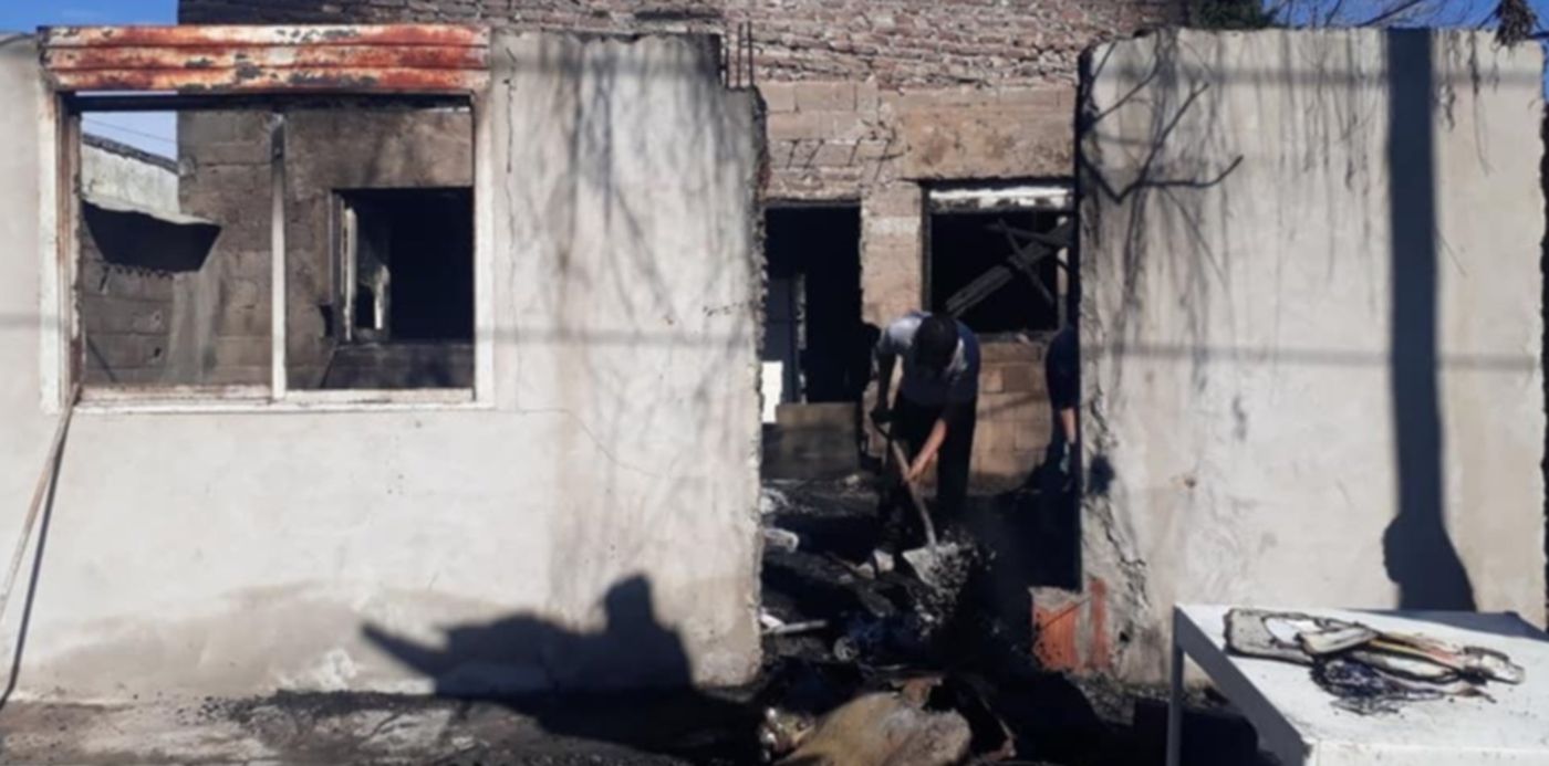 1597097432138.jpg?x=2&y=156&width=955&height=478&rotate=0&scaleX=1&scaleY=1&ow=960&oh=720&&cw=1920&ch=950