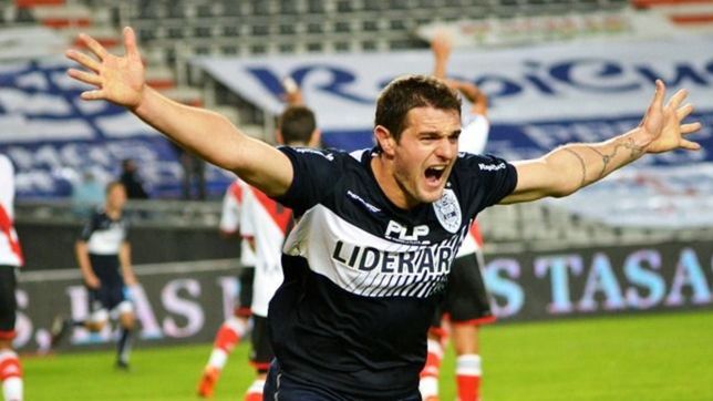 ¿como le fue a gimnasia  la ultima vez que jugo como local en el unico?