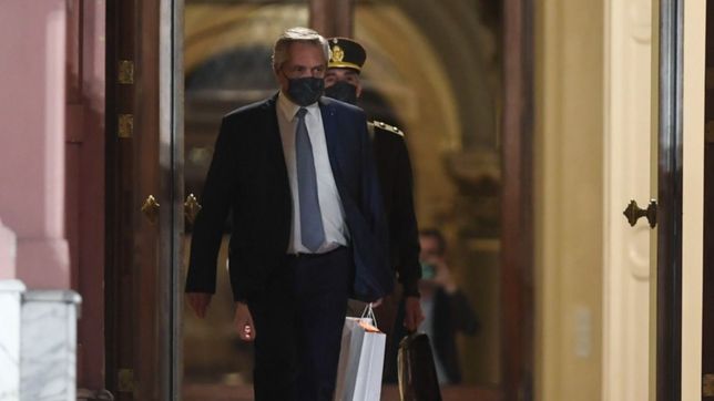 alberto fernandez le toma juramento a su nuevos ministros con la mira puesta en noviembre