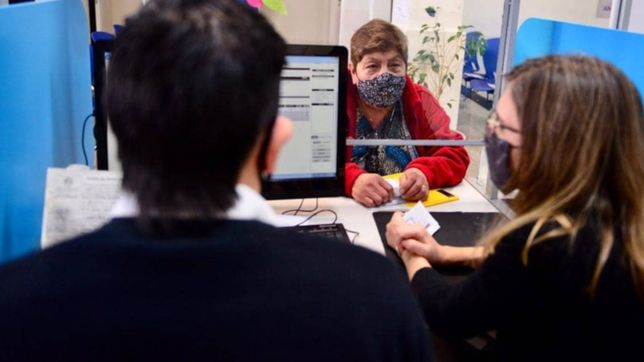 ¿que es el subsidio de contencion familiar de $15.000 de anses y quienes pueden cobrarlo?