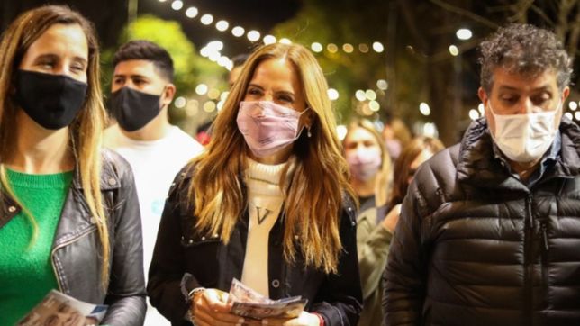 tolosa paz llego a city bell con la ?caminata nocturna para la victoria?