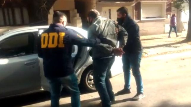 video: asi cayo el albanil que violo y amenazo con quemar a la empleada de una optica