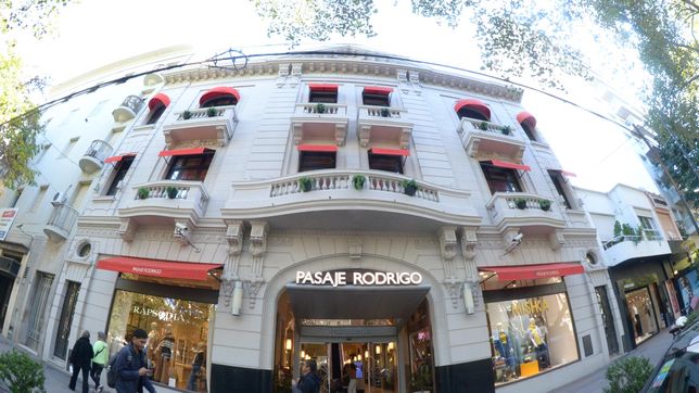 el pasaje rodrigo cumple 15 anos como precursor de la zona mas exclusiva de la plata