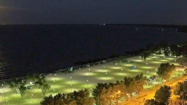 avanza el plan de iluminacion y asi se ve la ciudad de ensenada durante la noche