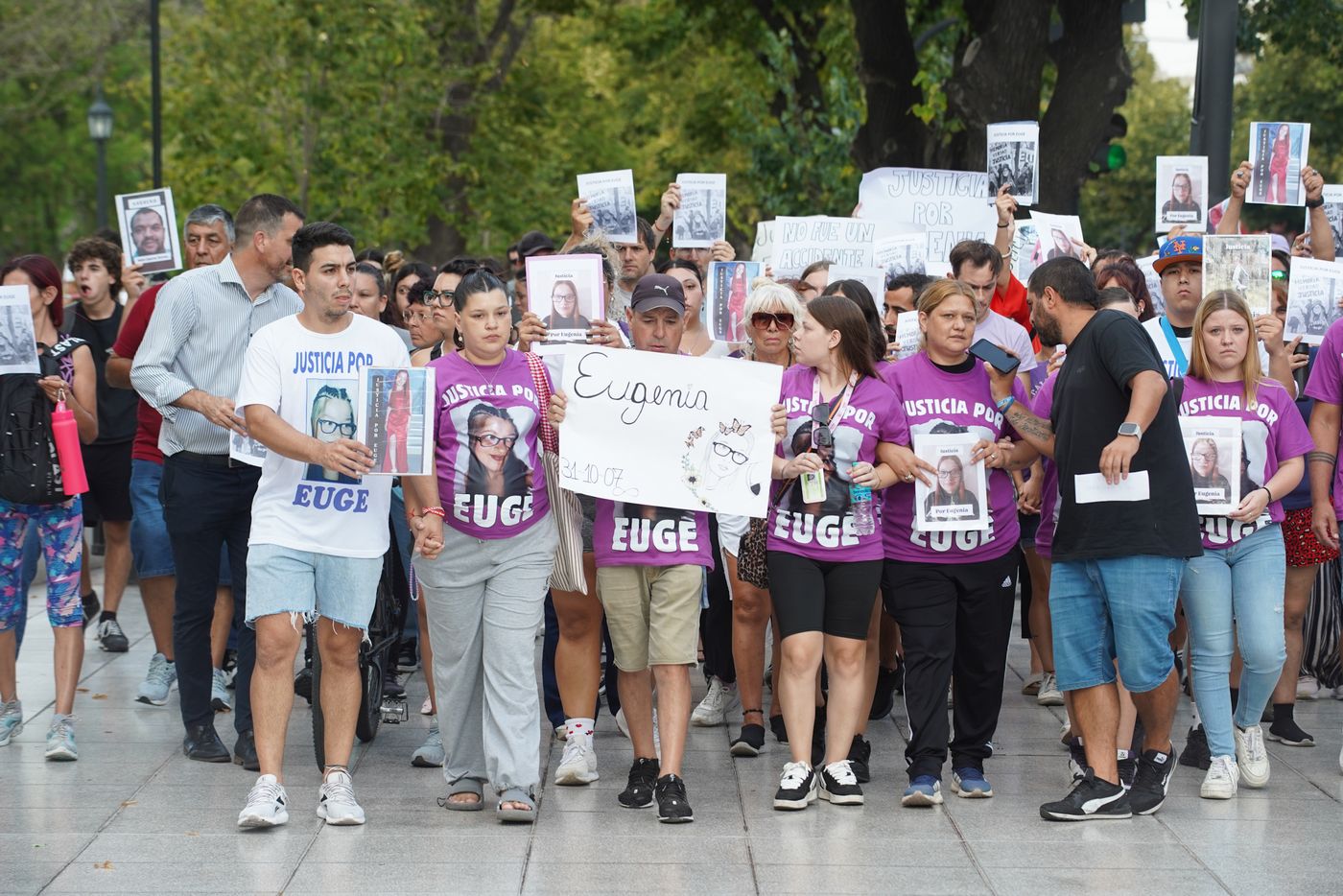 Primera marcha por Eugenia Carril