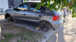 una zona de tolosa esta jaqueada por los robarruedas: se llevan una por dia una zona de tolosa esta jaqueada por los robarruedas: se llevan una por dia