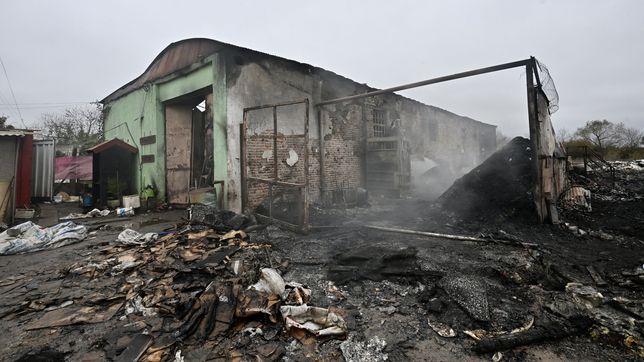 asi quedo la cooperativa de cartoneros platenses en melchor romero tras el voraz incendio