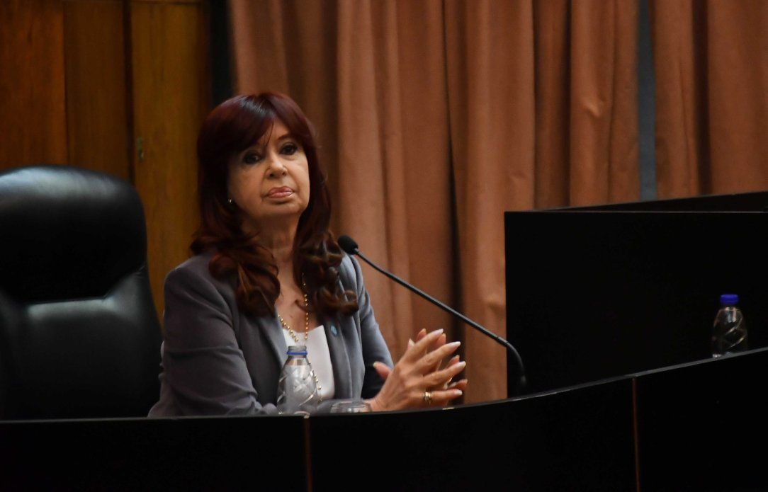 Cristina Kirchner en el juicio por el intento de atentado (2).jpg