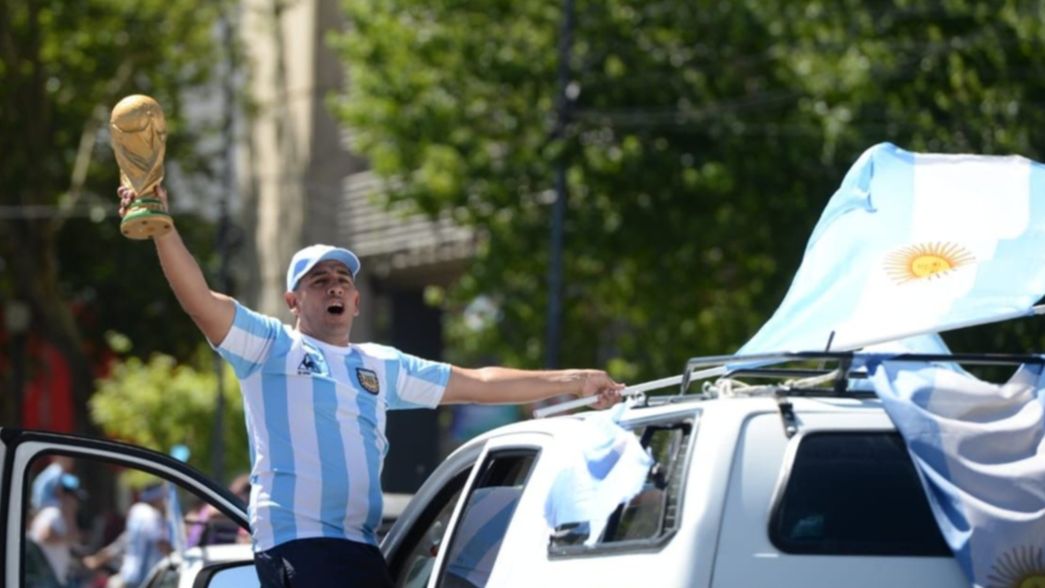 Móviles, cámaras y acción: así se gestó la cobertura de los festejos de Argentina en 0221
