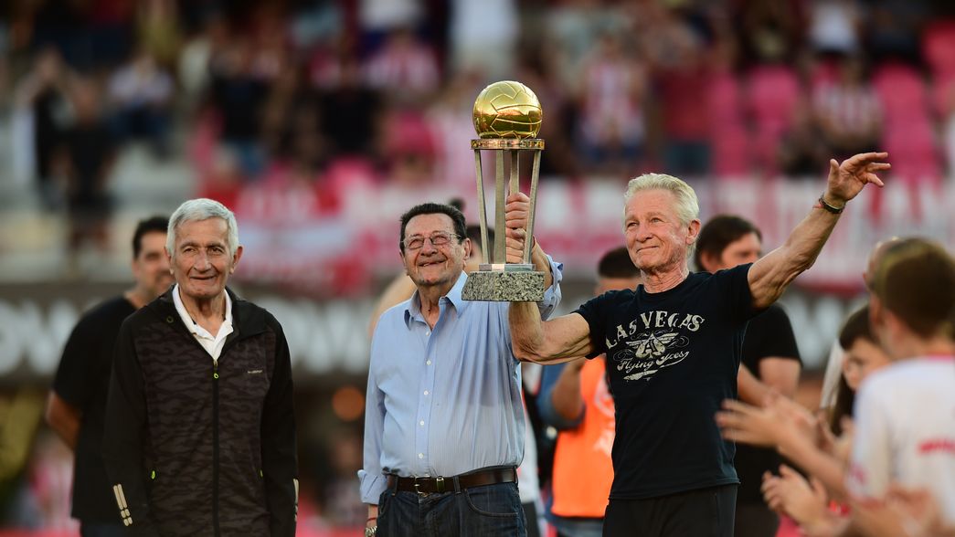 Juan Sebastián Verón sacó chapa con el equipo de Estudiantes campeón del mundo