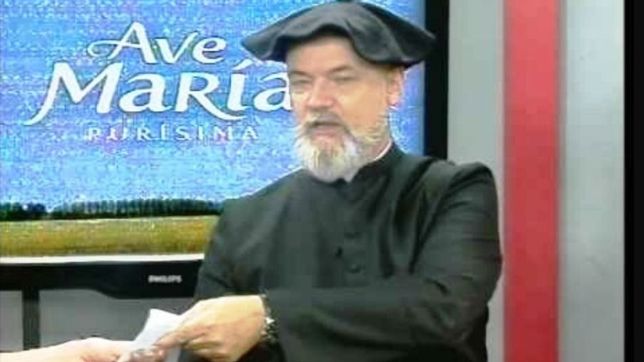 se entrego el cura acusado de abusos en una escuela de la plata y declara ante el fiscal