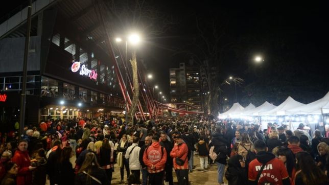 estudiantes festeja su 119° anos a lo grande en el estadio uno