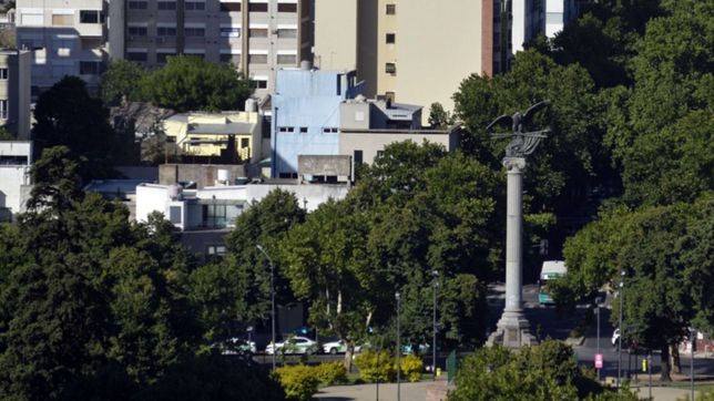 detuvieron a dos ladrones que le robaron a una chica y mordieron a un testigo en la plata