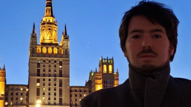 nicolas isasi brillo en rusia: esta entre los diez jovenes directores de opera del mundo