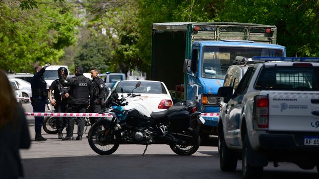tiroteo, vuelco y alarma en pleno centro de la plata por un robo frustrado que casi termina en tragedia