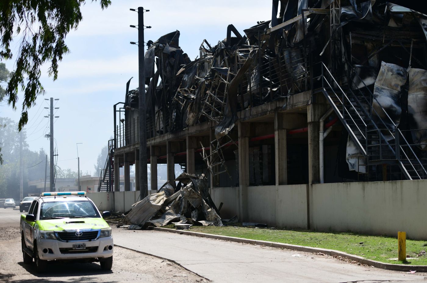 Incendio en el Frigorífico de Gorina el Día Después (24).jpg