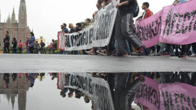 marchas y protestas en pleno centro contra el nuevo codigo de convivencia en la plata