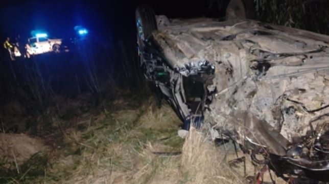 asi fue el terrible choque frontal que termino con un muerto y varios heridos en la plata