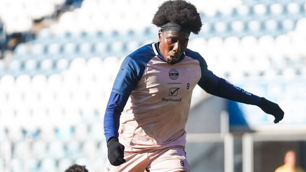 Jan Hurtado fue presentado en Volos de Grecia tras su paso sin brillo por Gimnasia