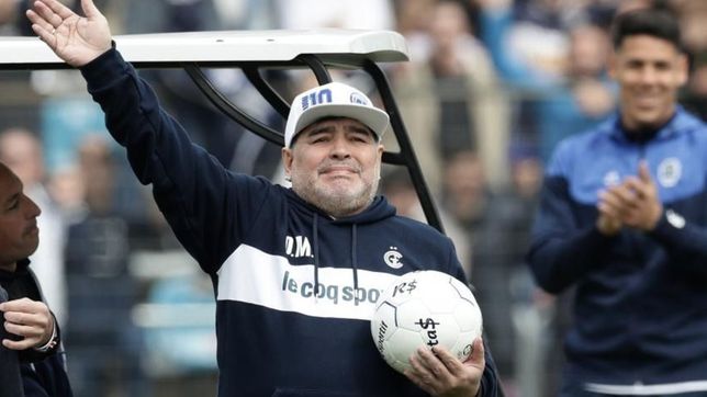 la decision que pone en peligro la vuelta de maradona a gimnasia