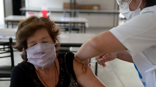 record de vacunados en la provincia: se aplicaron mas de 30.000 dosis en un solo dia