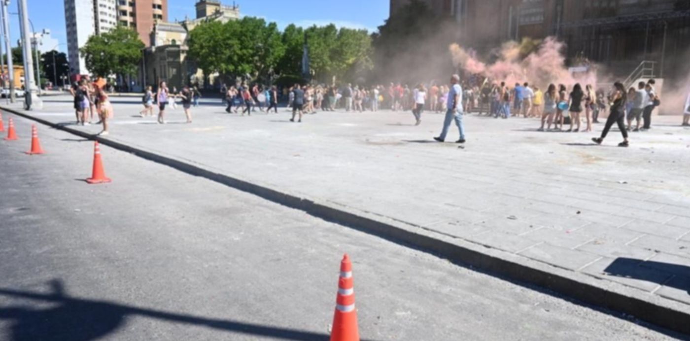 Recibida frente a la Catedral