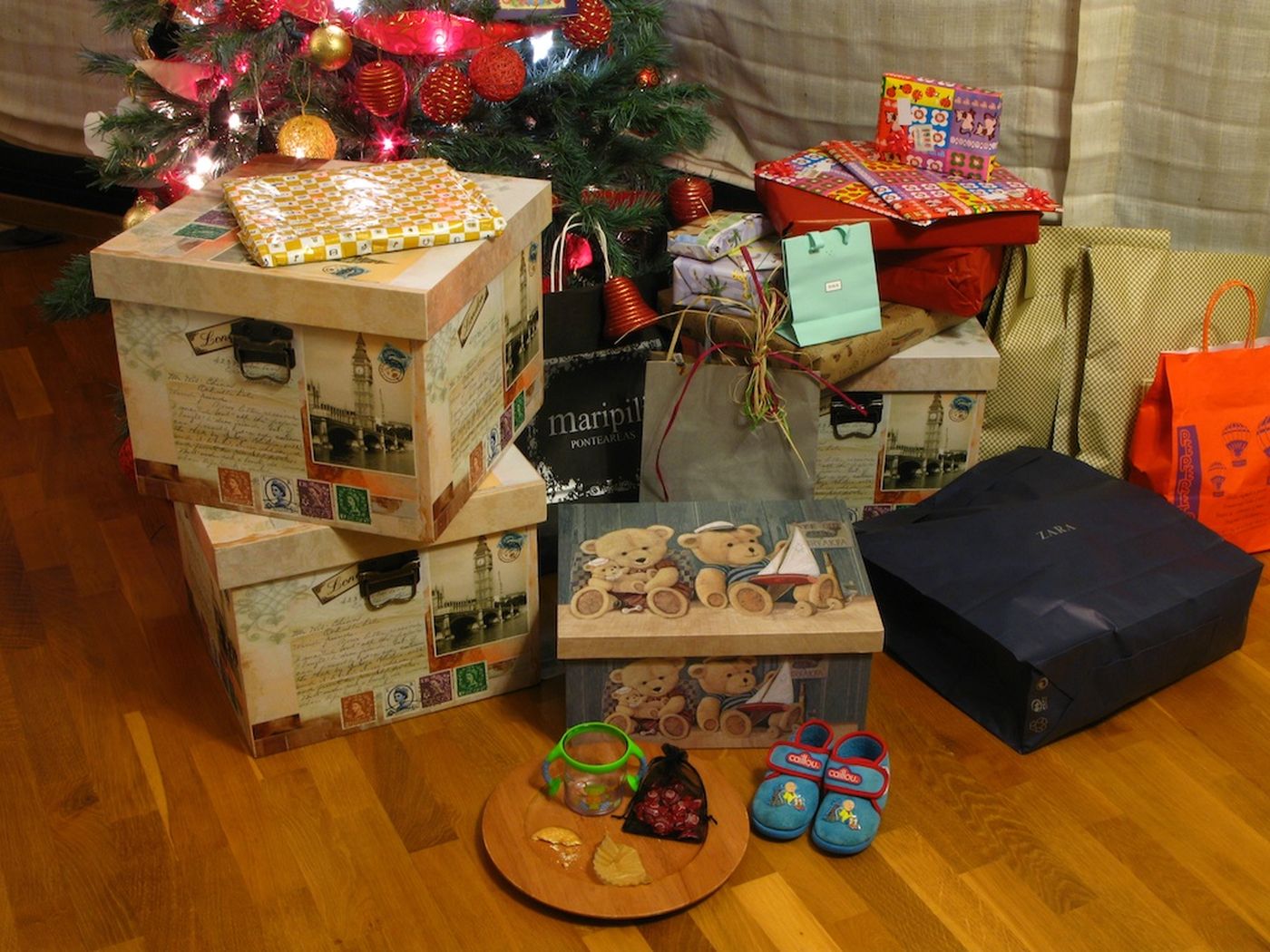 Los consumidores argentinos están atentos a las ofertas para ahorrar en regalos y en las preparaciones navideñas y de Año Nuevo.