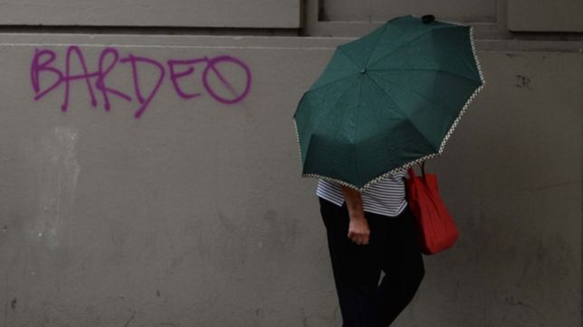 con el alerta vigente y a la espera de fuertes tormentas, asi seguira el clima en la plata