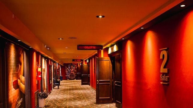 santander, galicia y bbva frances lanzan descuentos especiales para ir al cine: ¿como y donde aprovecharlos?