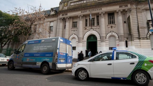 en el normal 1 no se puede dar clases: otra vez fue amenazado de bomba