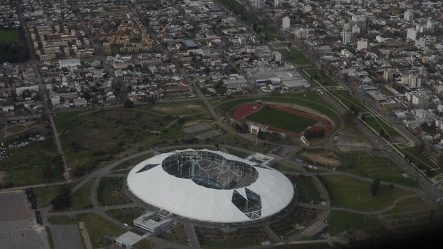 alak prometio la construccion microestadio en el predio del estadio unico