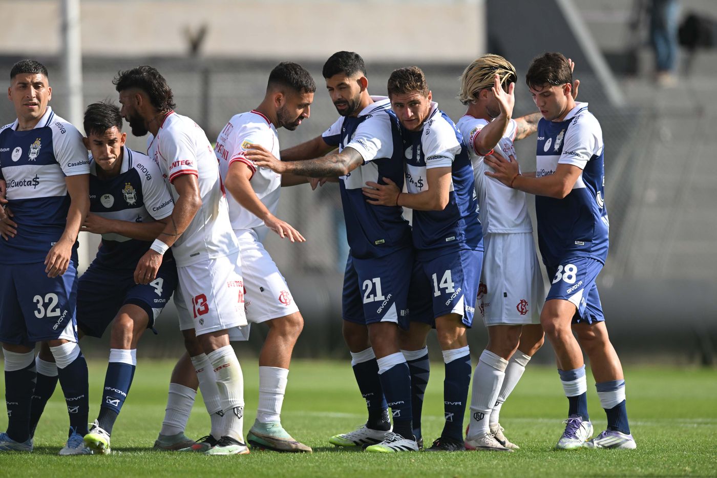 Gimnasia Barracas Central Panaro Martinez, Silva Torrejón