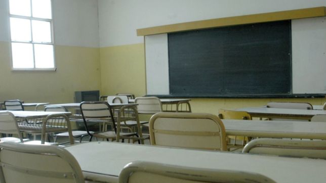 por falta de agua, una escuela de la plata regreso a las clases virtuales