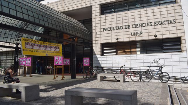 bochazo masivo y enojo estudiantil en la facultad de ciencias exactas