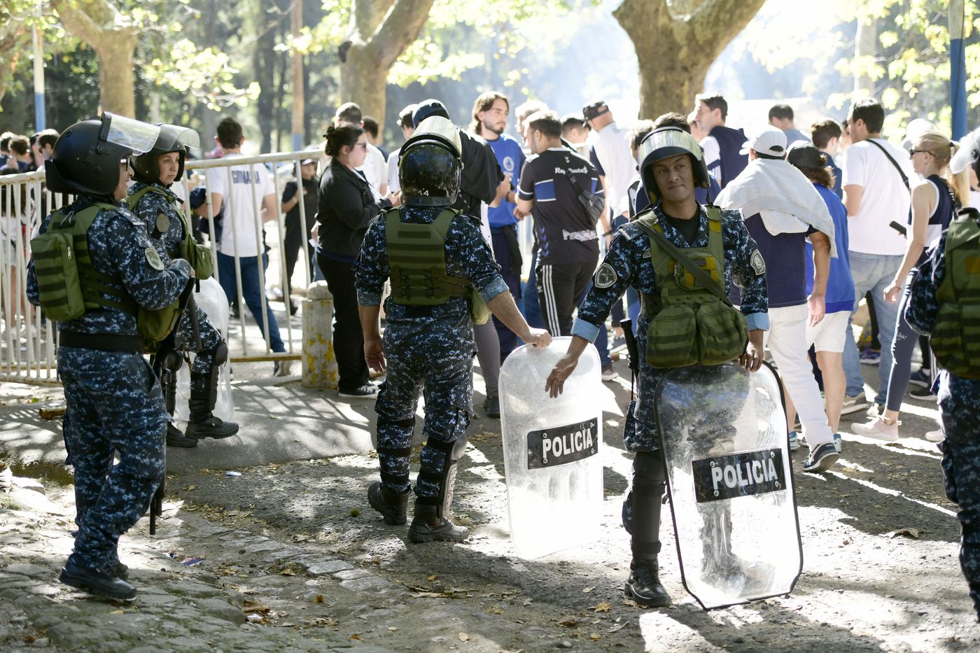 Gimnasia Estudiantes Clásico Platense Operativo Policial
