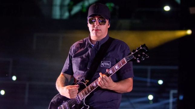 gaspar benegas, el guitarrista del indio solari, llega con su banda a la plata