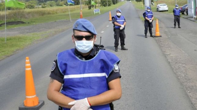 violo la cuarentena en ensenada, lo pararon en un control y le encontraron marihuana