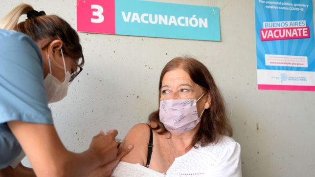 la utn de la plata cedio sus instalaciones para que se vacune contra el coronavirus