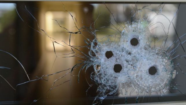 procesaron al policia que intento matar a tiros a su ex novia