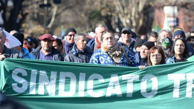 cagliardi desconto los dias de paro y reavivo el conflicto con los municipales de berisso
