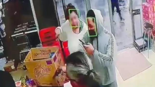 cayo el sospechoso de balear a una cajera en un supermercado chino de villa elvira