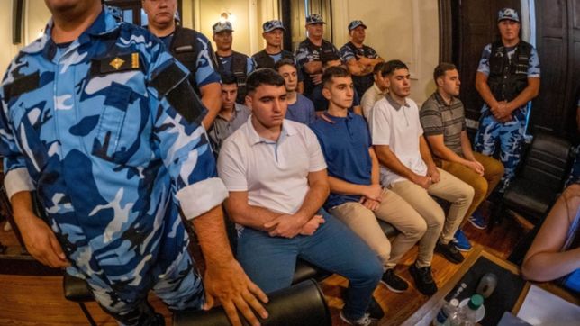 caduco, no se cuenta nada y esta la policia: revelan mensajes de los rugbiers