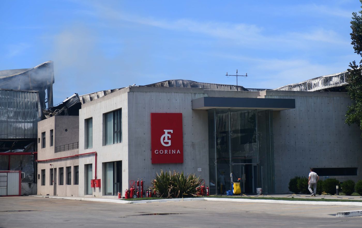 Incendio en el Frigorífico de Gorina el Día Después (32).jpg