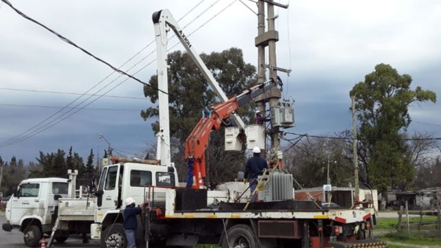 edelap coloco nuevos transformadores para abastecer a melchor romero y los hornos